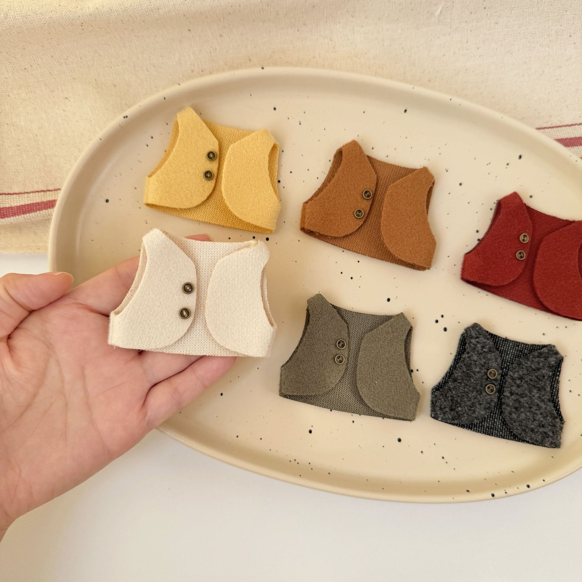 Vintage Fashion Stores - Pakaian Boneka Buatan Tangan 10cm Rompi