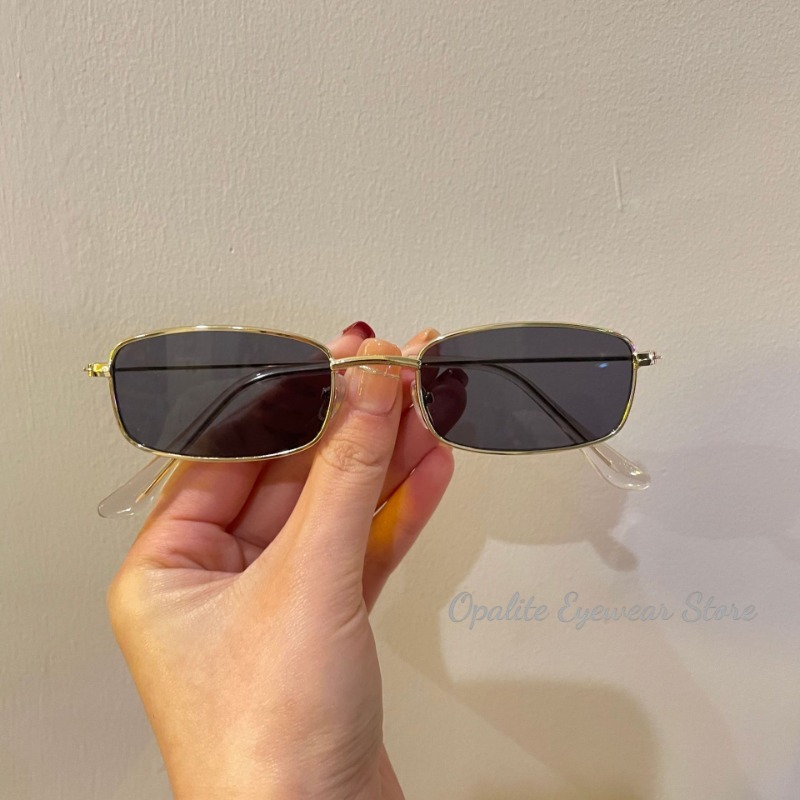 Kacamata Hitam Retro Bingkai L - Vintage Fashion Enthusiasts ulasan dan harga