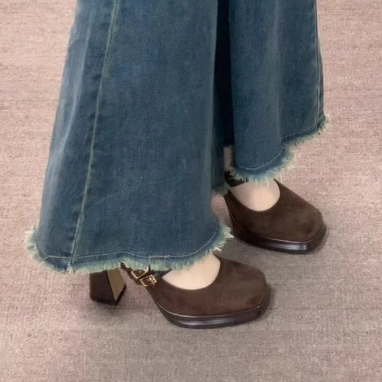 Sepatu Mary Jane Wanita Model  - Vintage Fashion Online ulasan dan harga