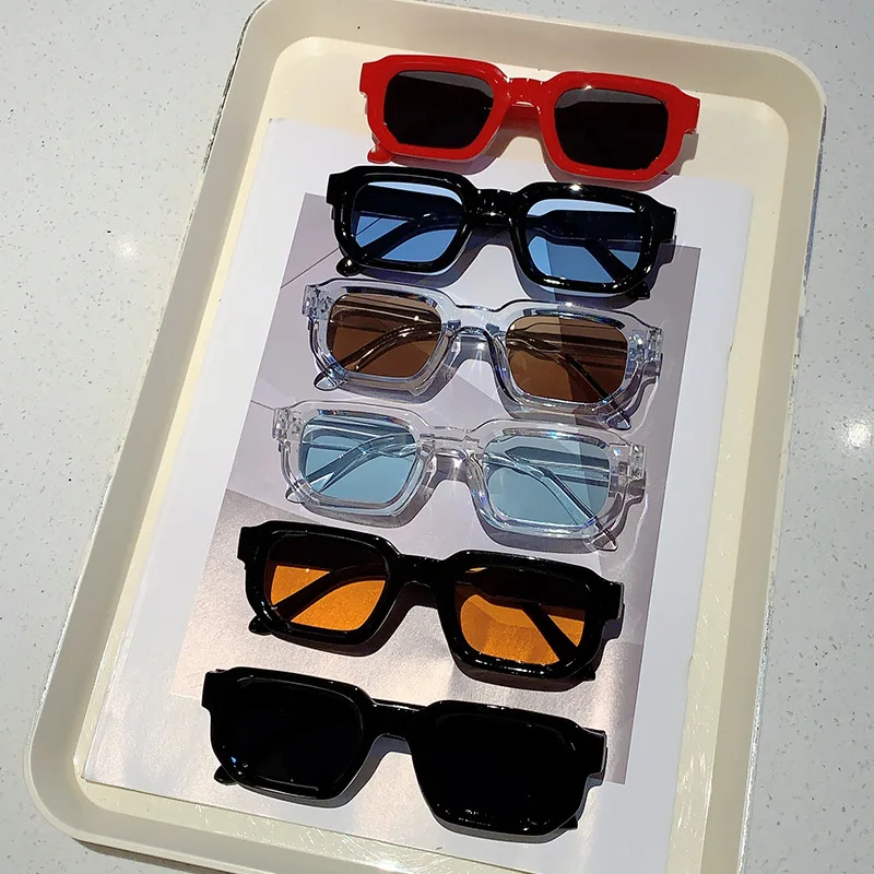 Kacamata Hitam Bingkai Persegi - Vintage Fashion Enthusiasts ulasan dan harga